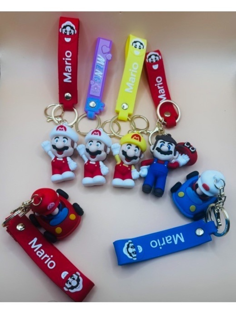 Brand New Set of 6 Super Mario 3D Silicone Keychains & Backpack Clips